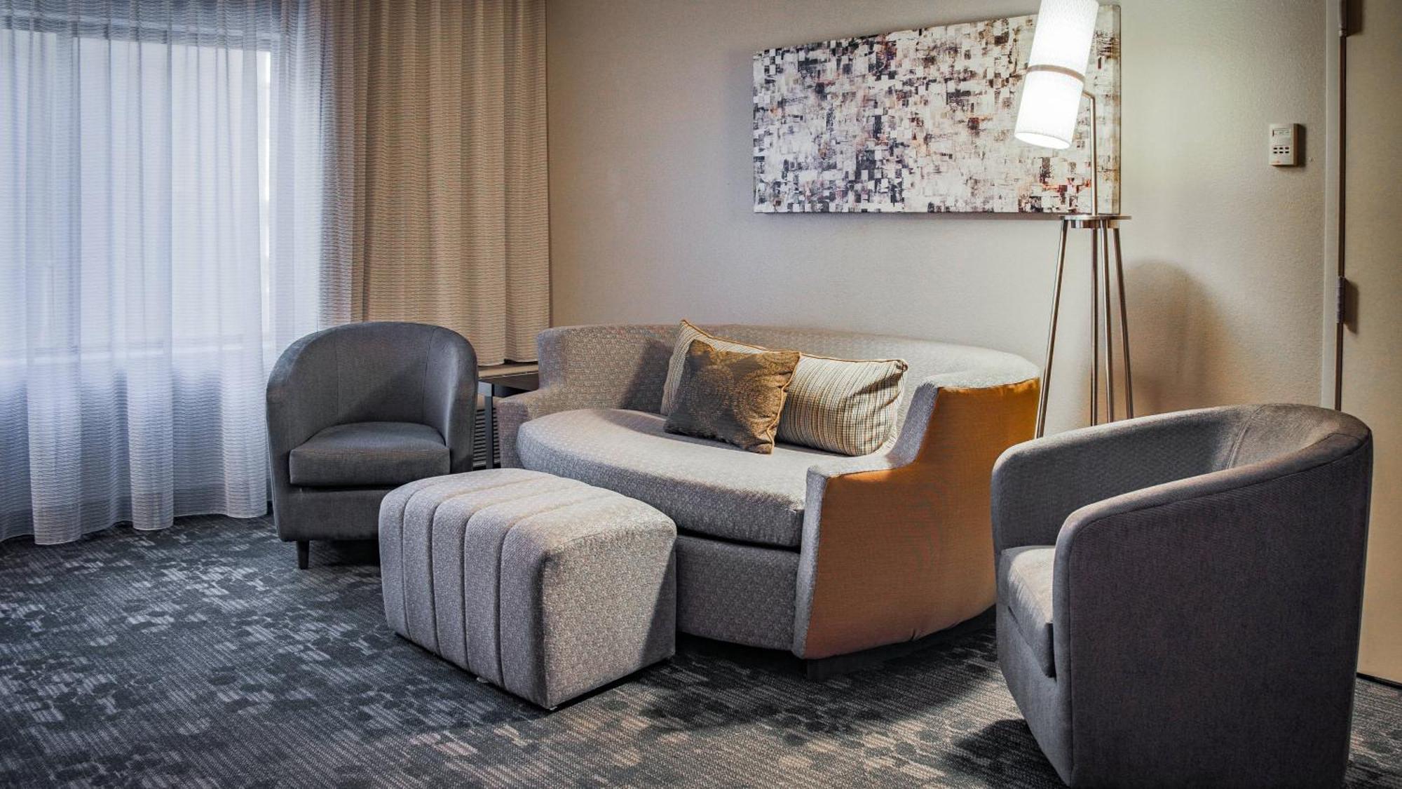 מלון Courtyard By Marriott נורמן מראה חיצוני תמונה