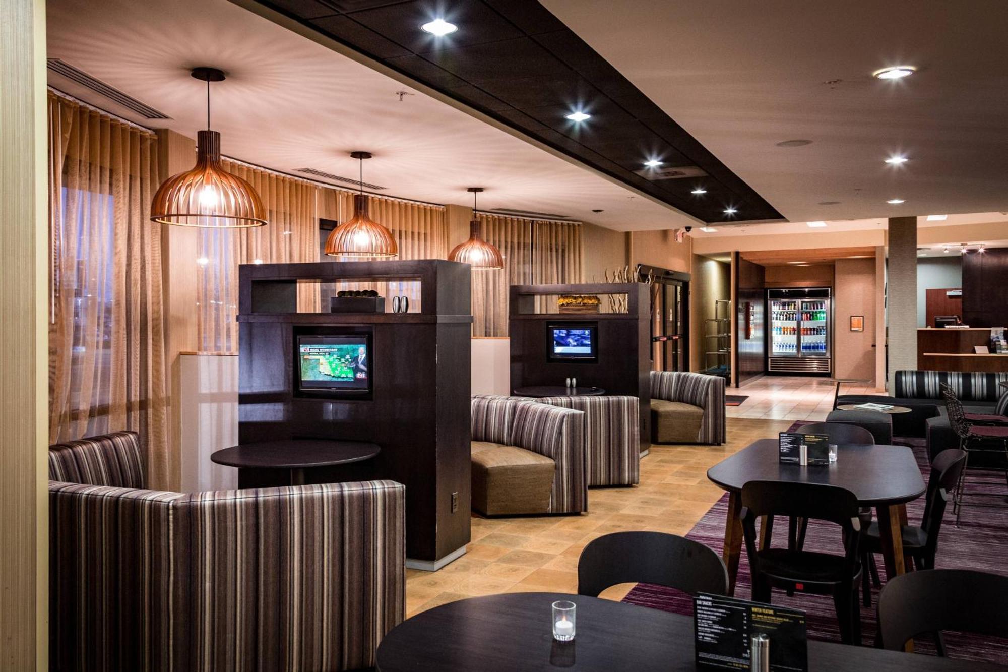 מלון Courtyard By Marriott נורמן מראה חיצוני תמונה