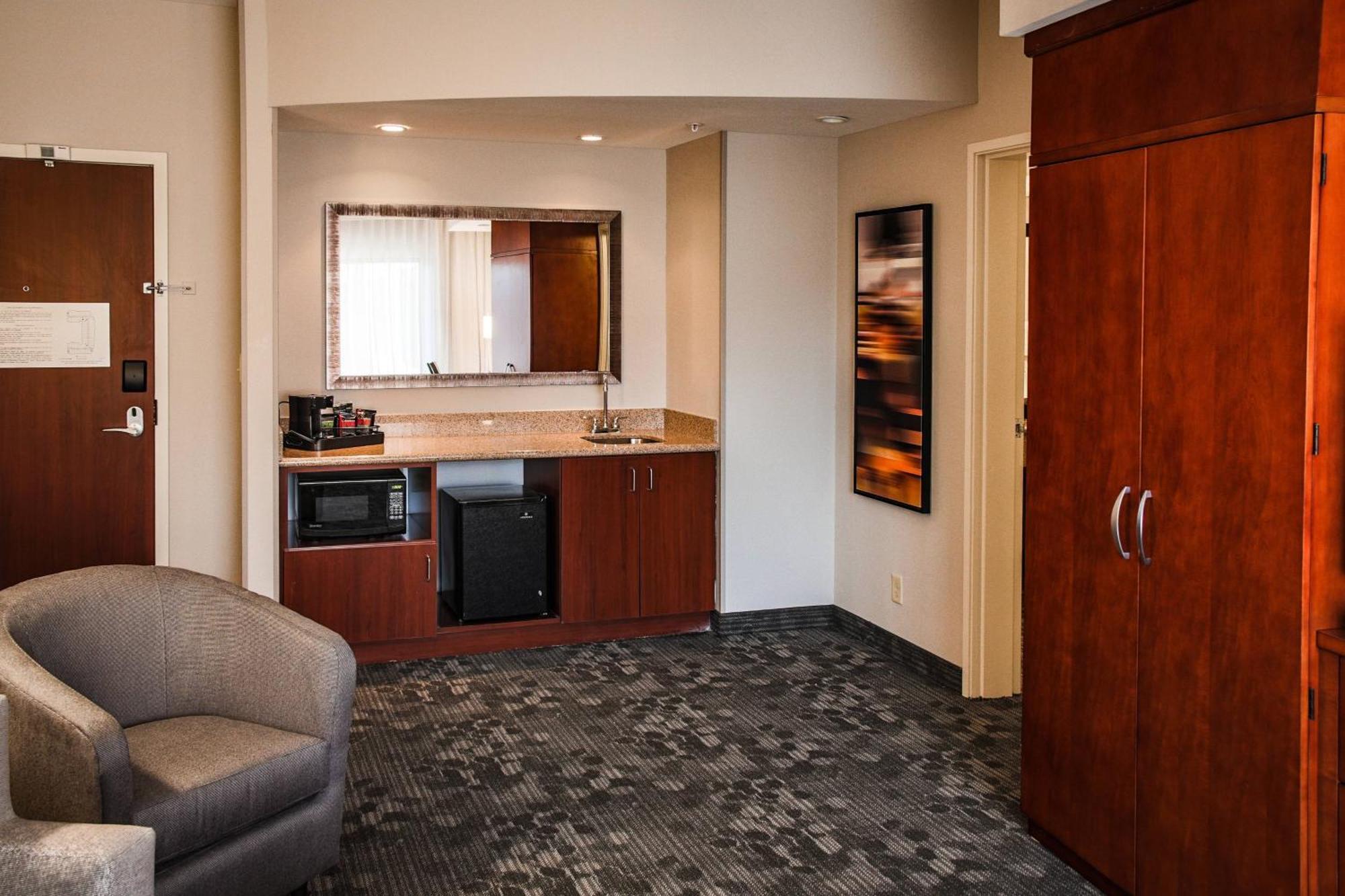 מלון Courtyard By Marriott נורמן מראה חיצוני תמונה