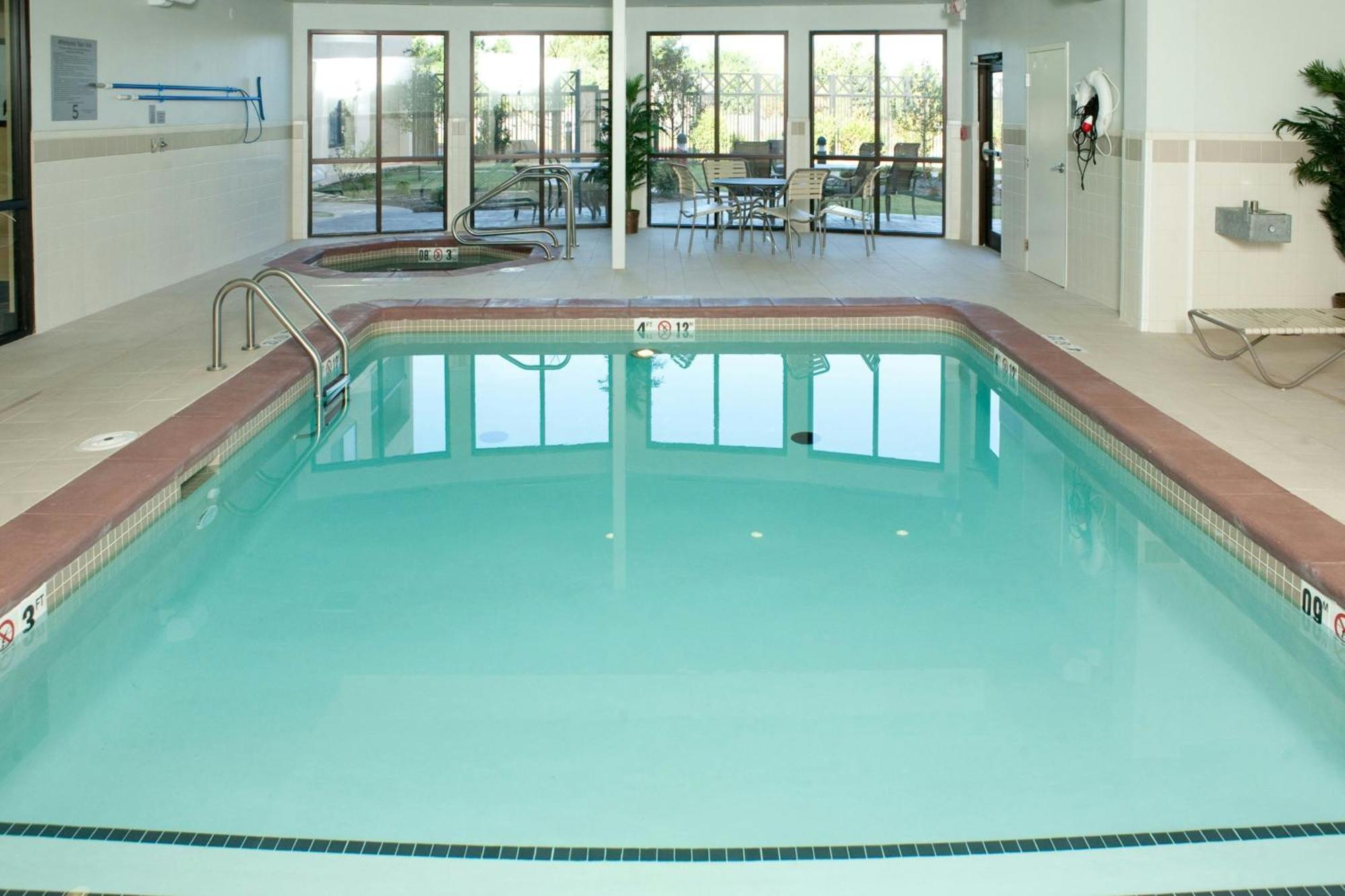 מלון Courtyard By Marriott נורמן מראה חיצוני תמונה