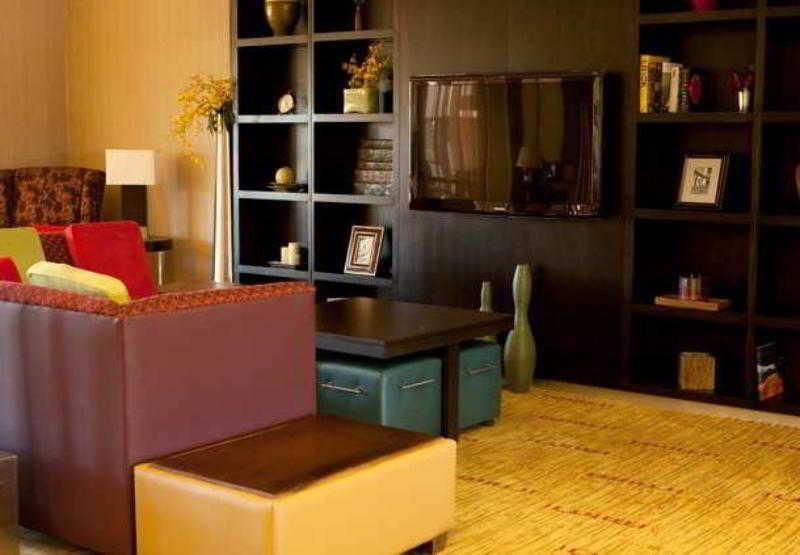 מלון Courtyard By Marriott נורמן מראה פנימי תמונה