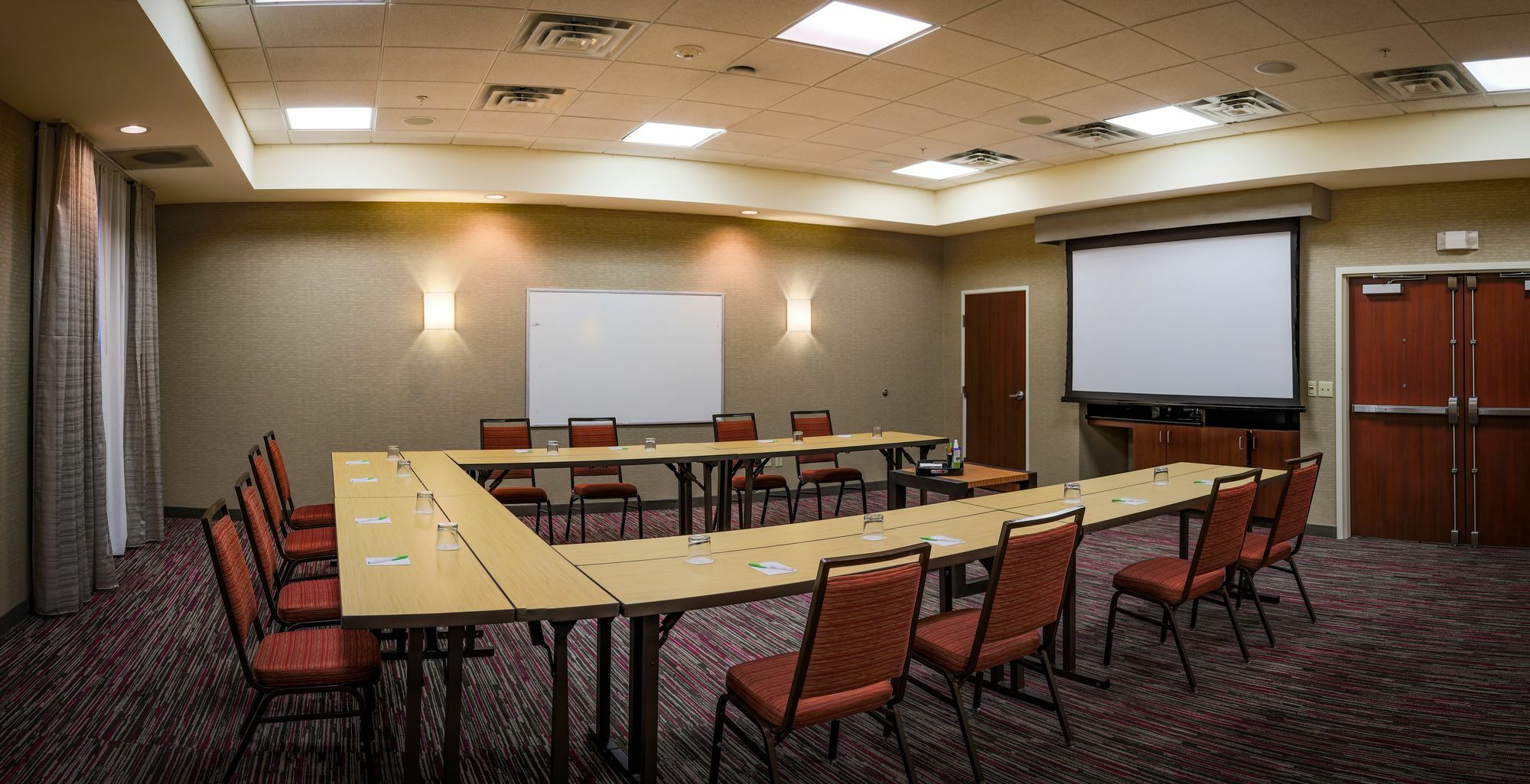 מלון Courtyard By Marriott נורמן מראה חיצוני תמונה